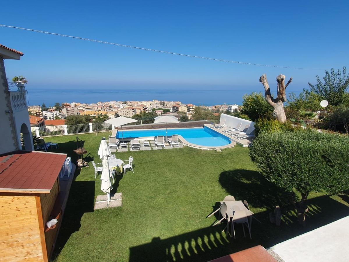 Appartamenti Borgo Panoramico N 9 Tropea Buitenkant foto
